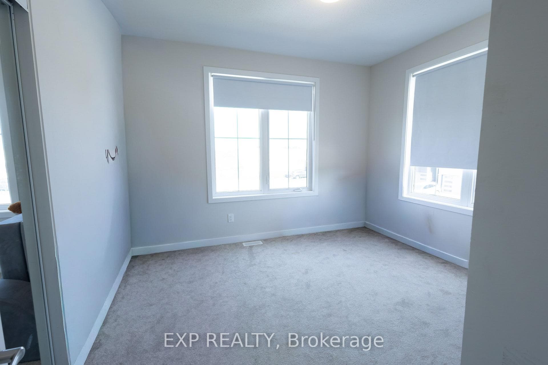 1038 Showman Street photo 19