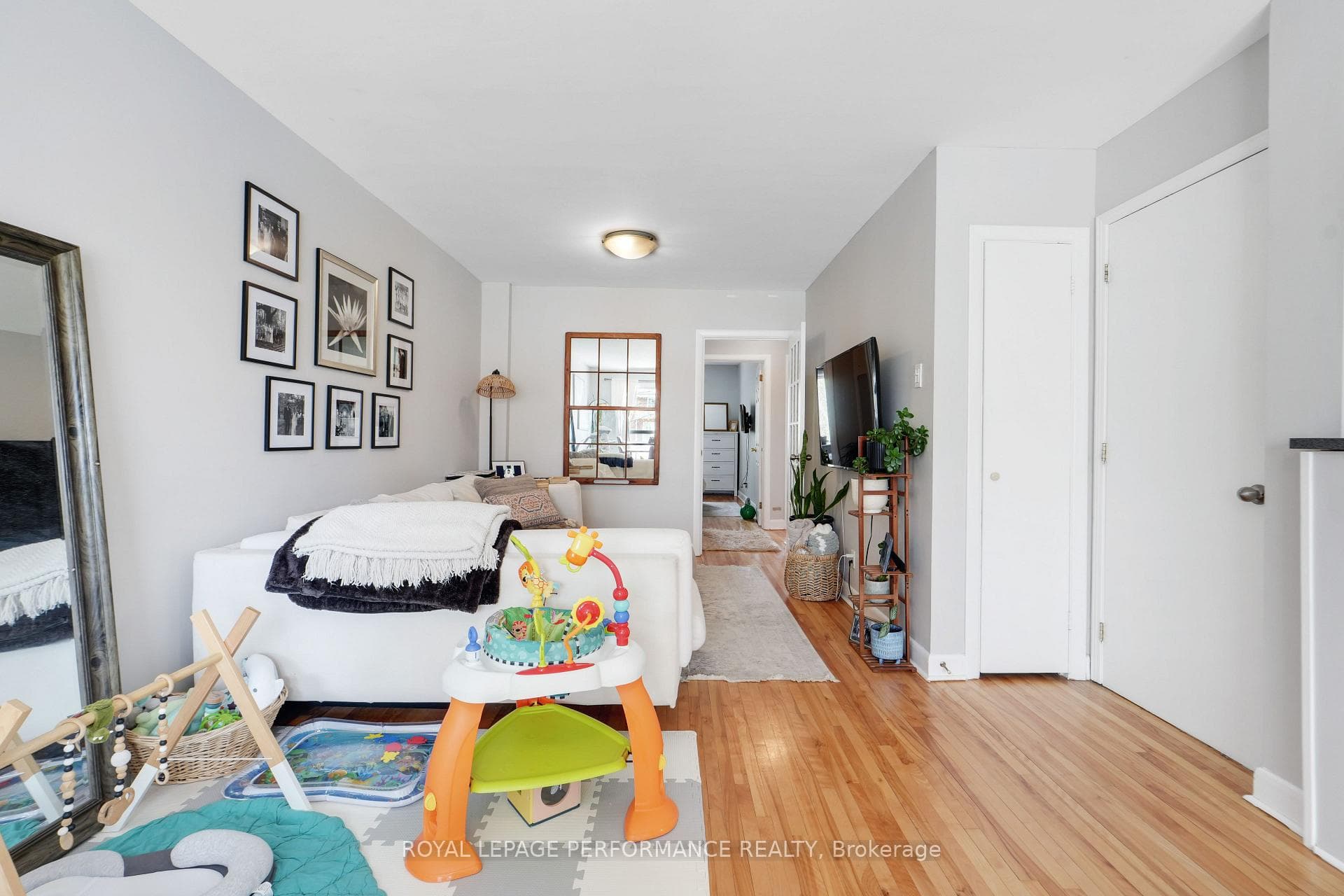1503 Gilles Street photo 21