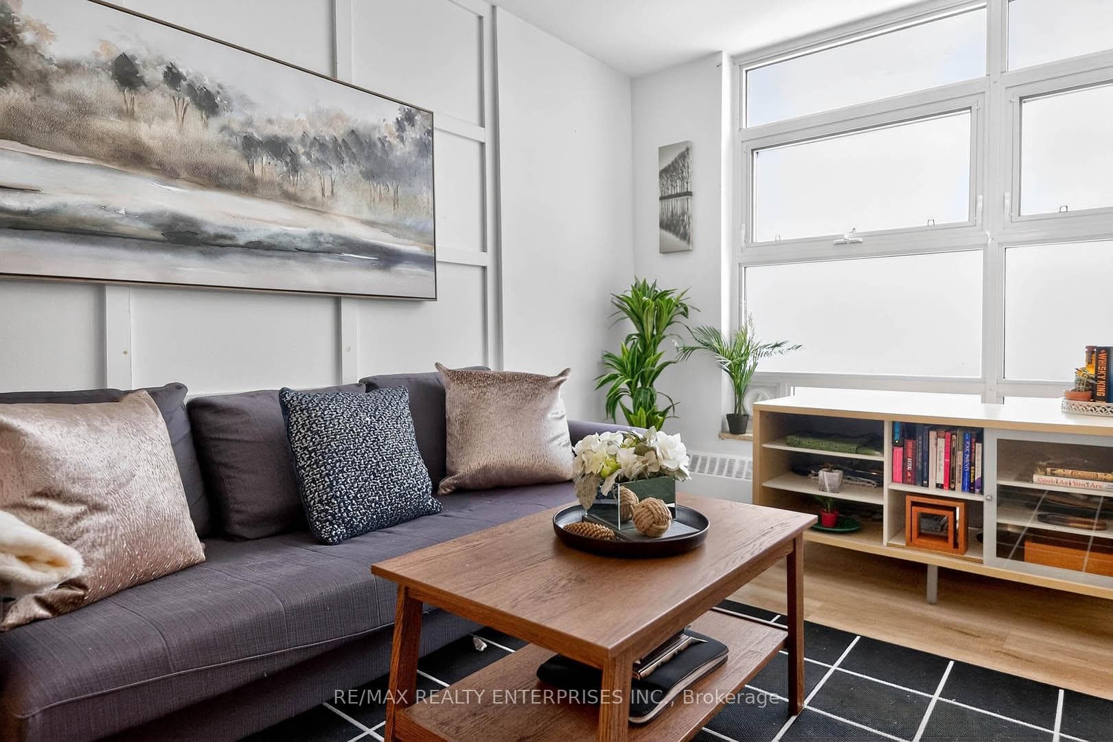 345 Driftwood Avenue Unit 504 photo 18