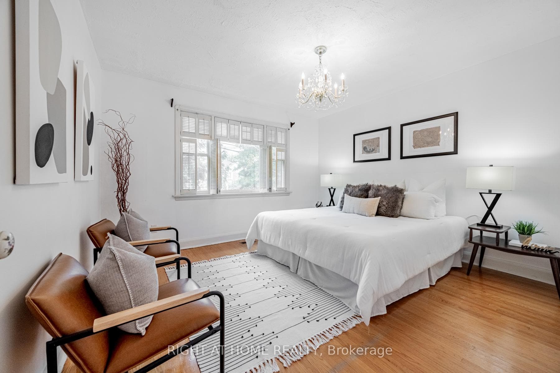 1416 Islington Avenue photo 13