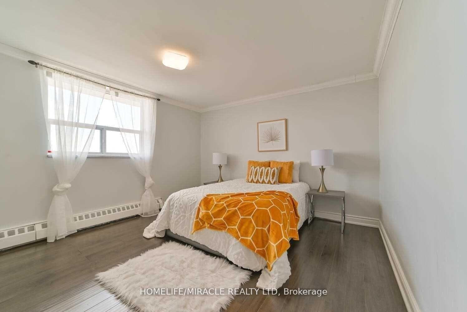 3533 Derry Road Unit 1008 photo 20