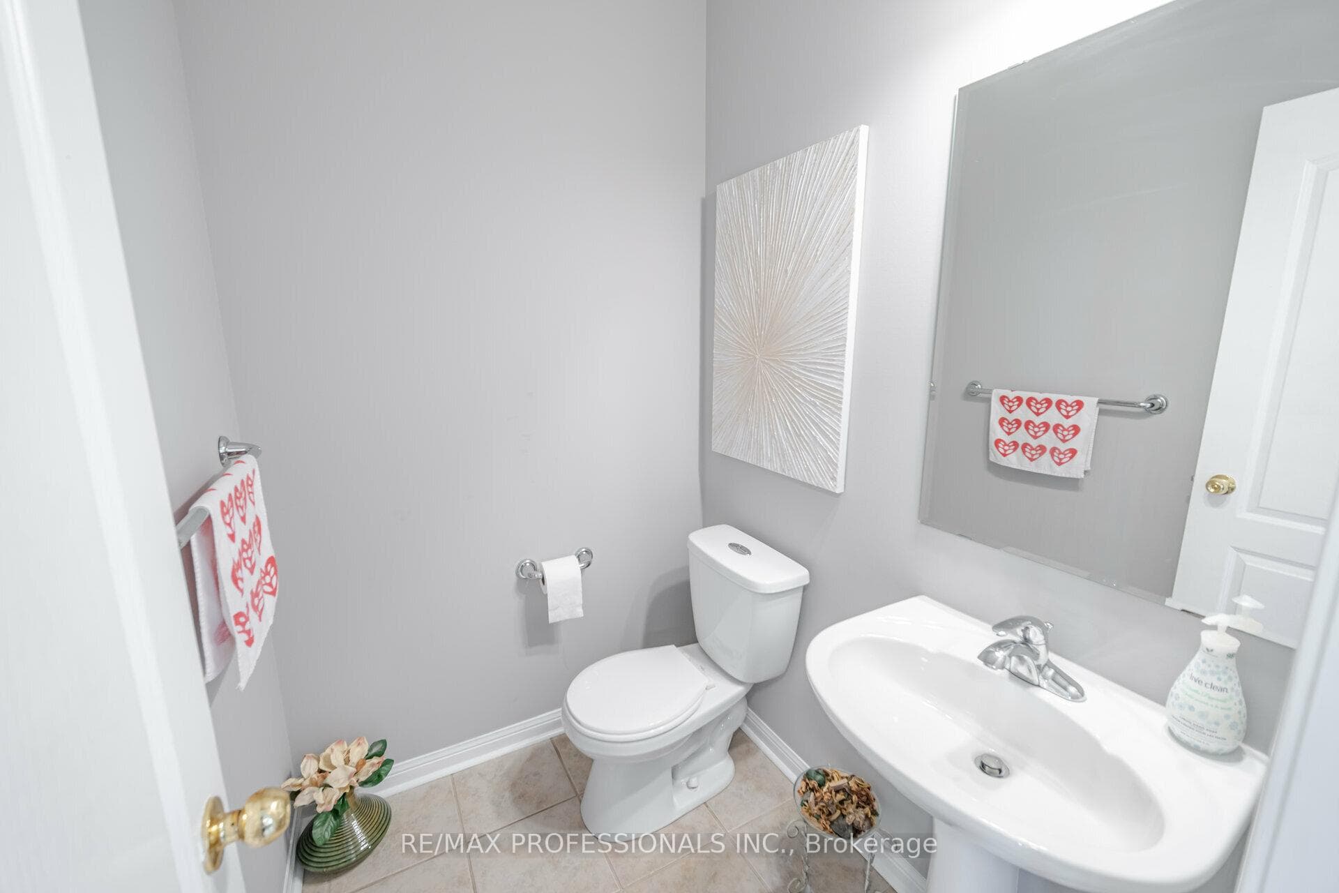 142 Treeline Boulevard photo 26