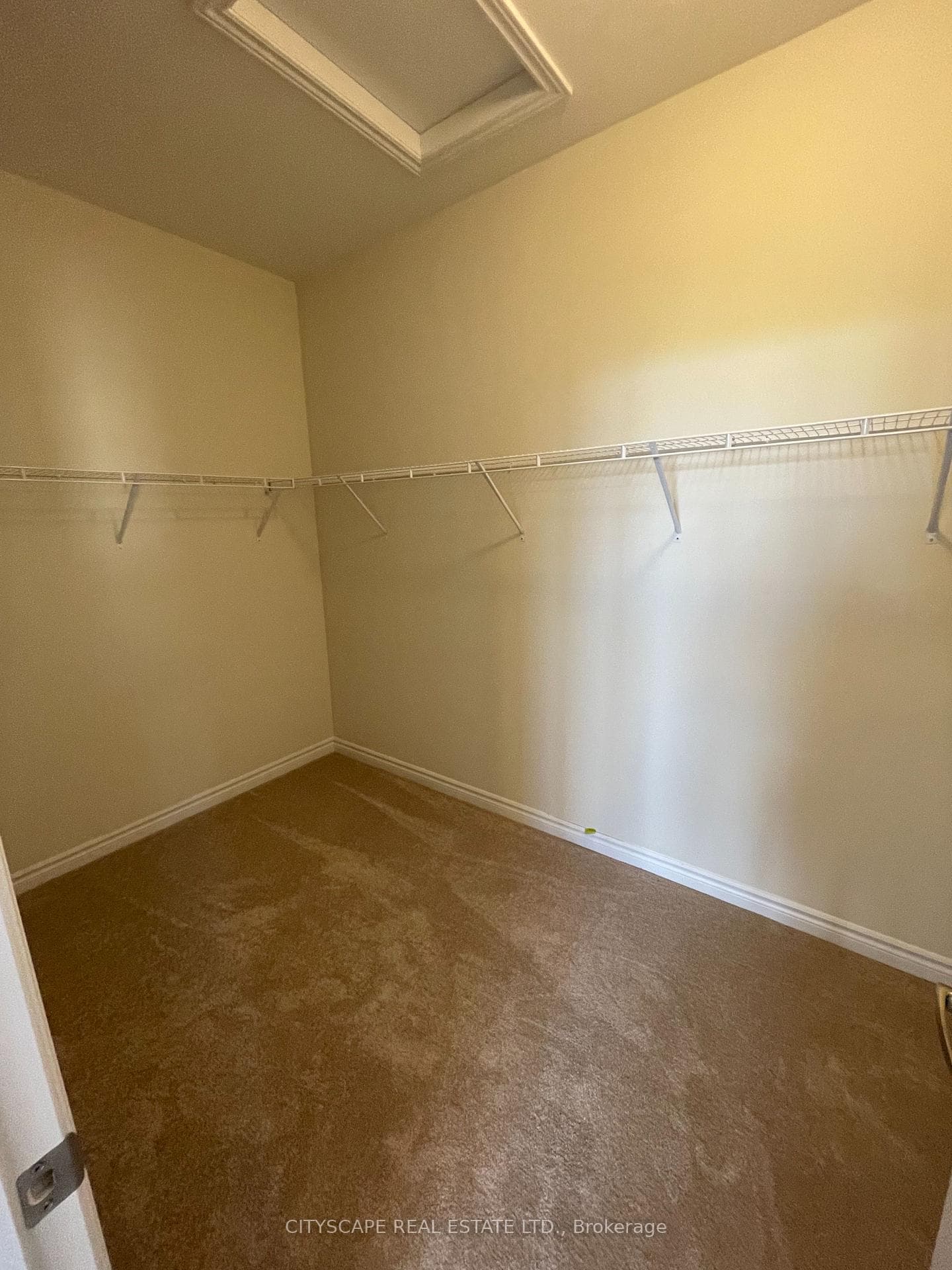 1392 Almonte Drive photo 7
