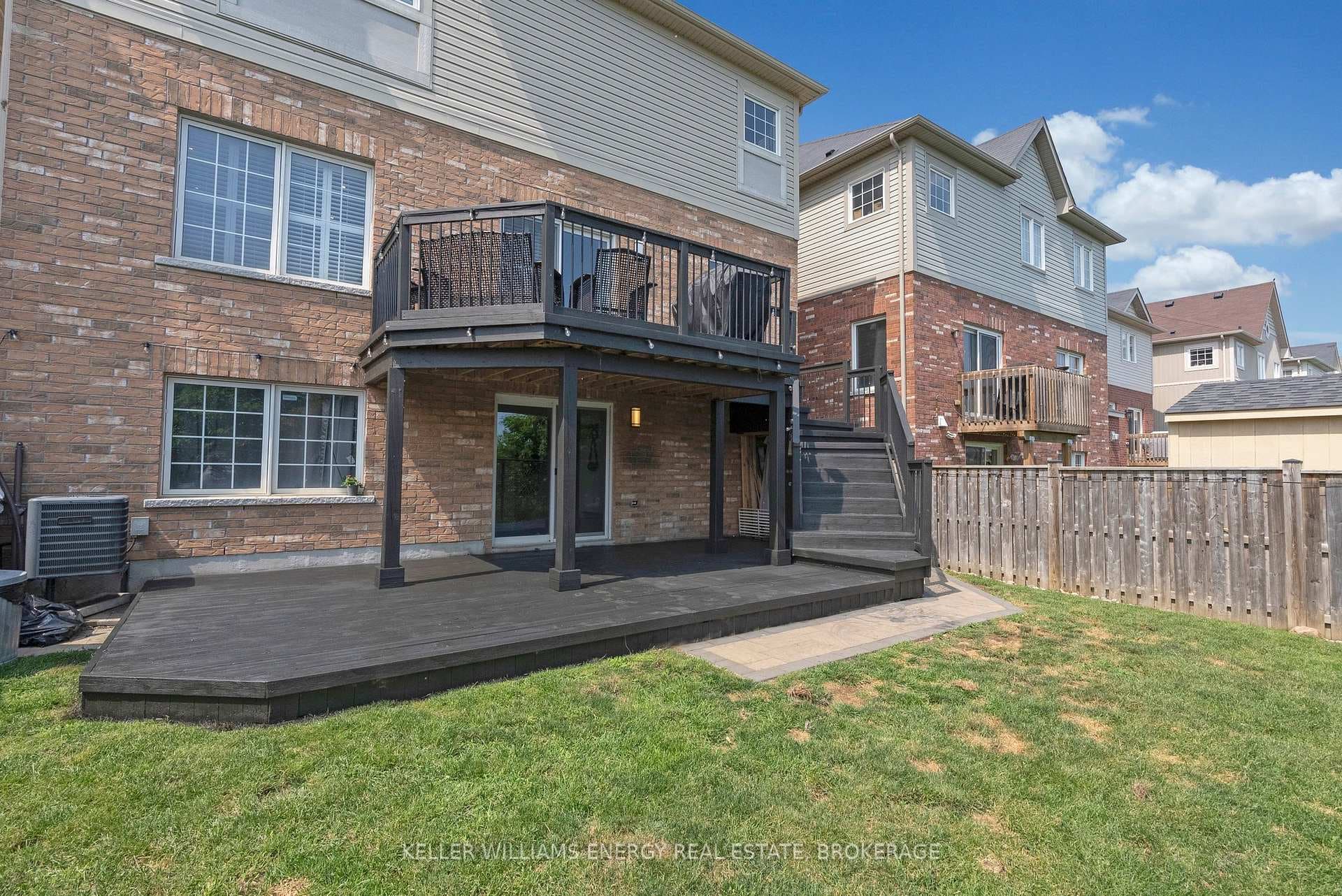 35 Richard Davies Crescent photo 39