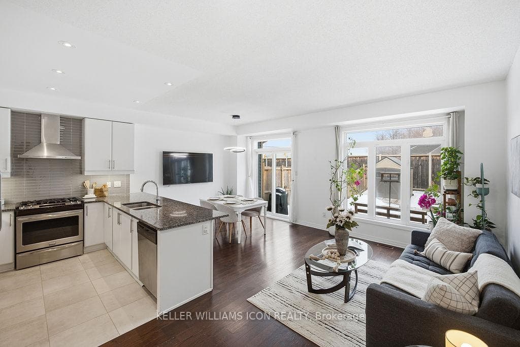 148 Hawkshaw Crescent photo 23