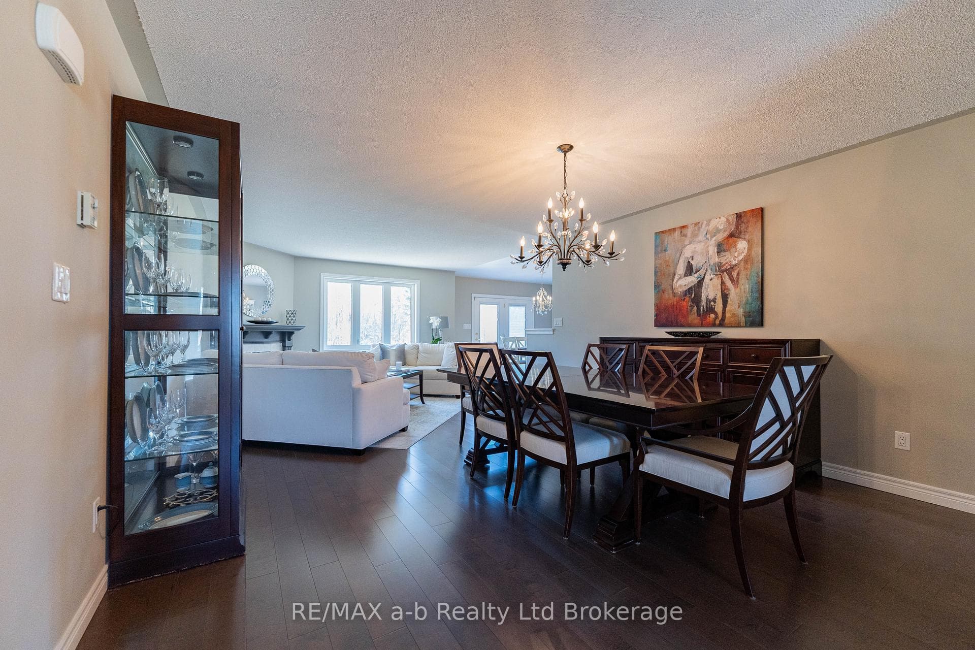 Dining Room/Living Room