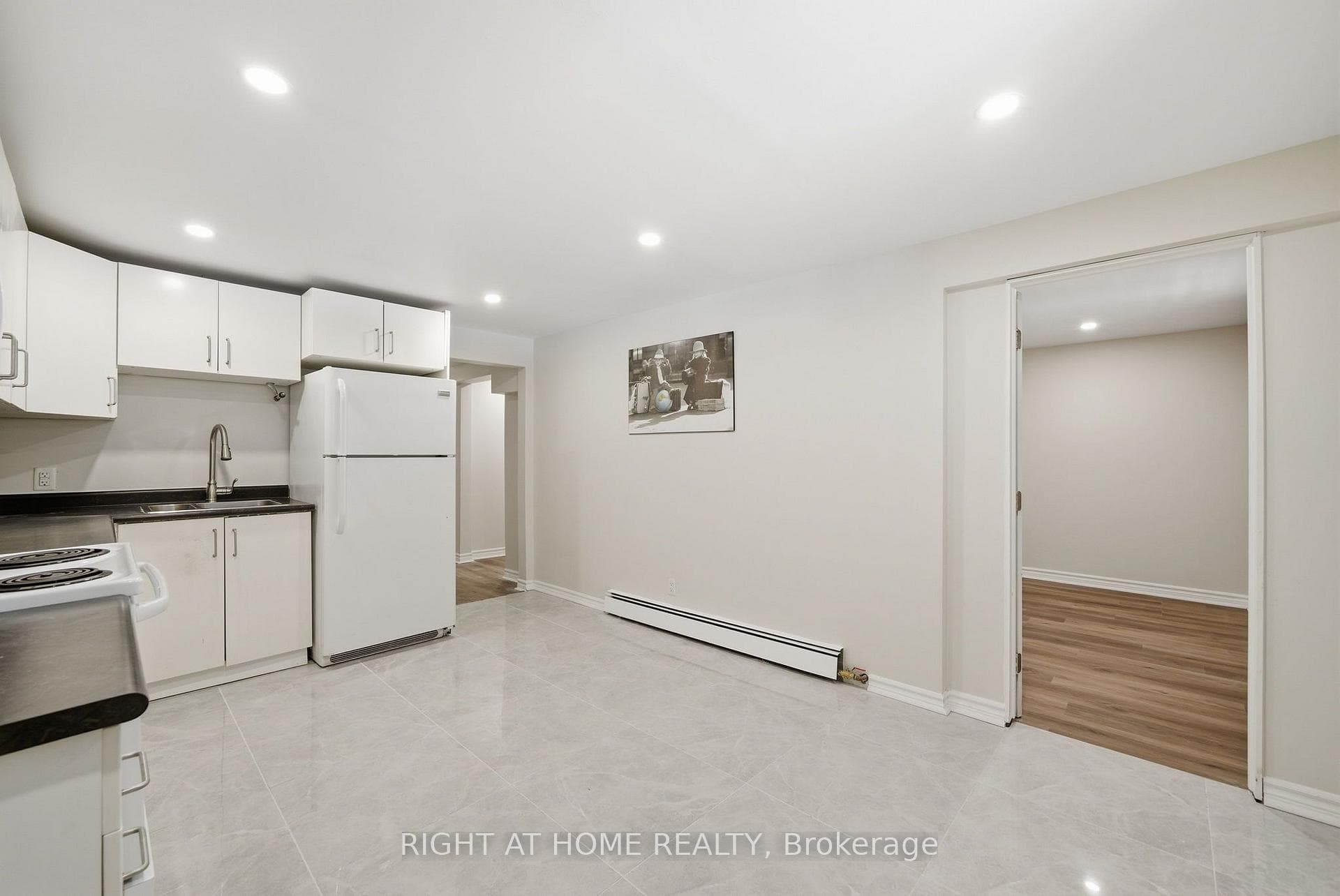 708 Carnegie Avenue photo 20