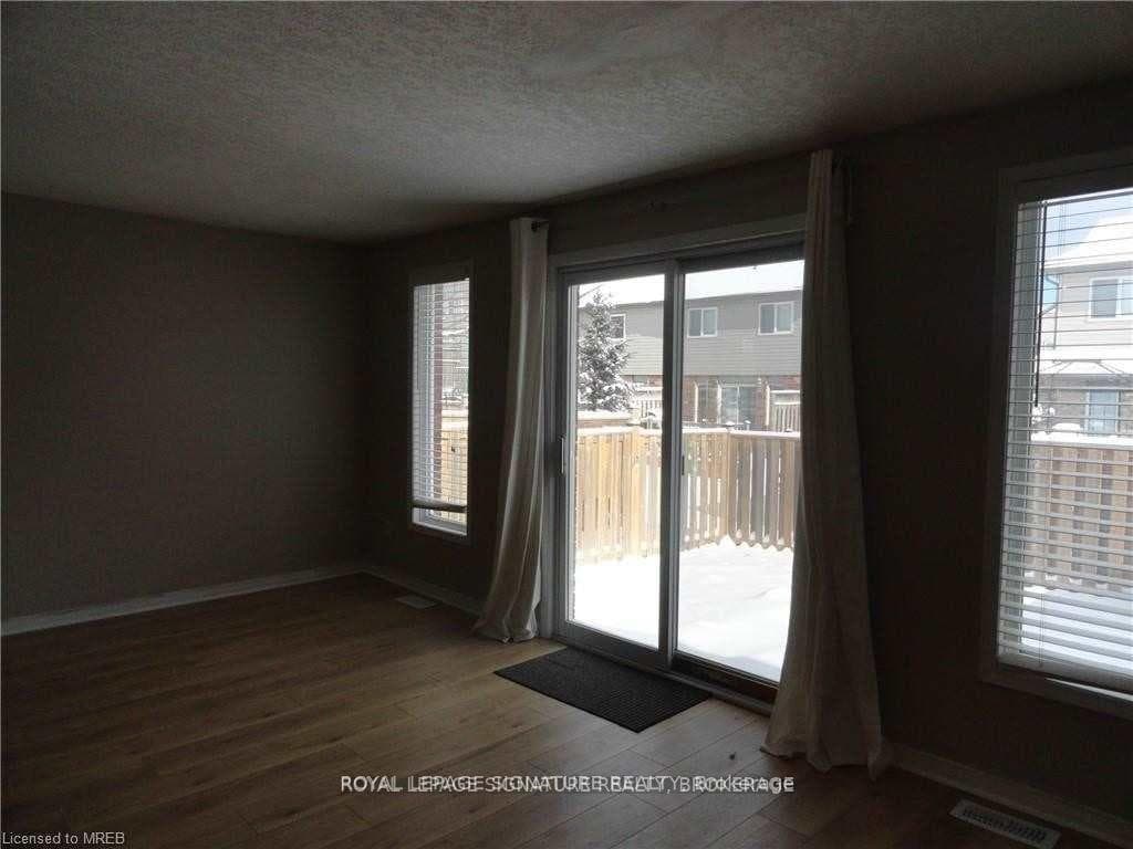 16 Chantilly Street photo 12