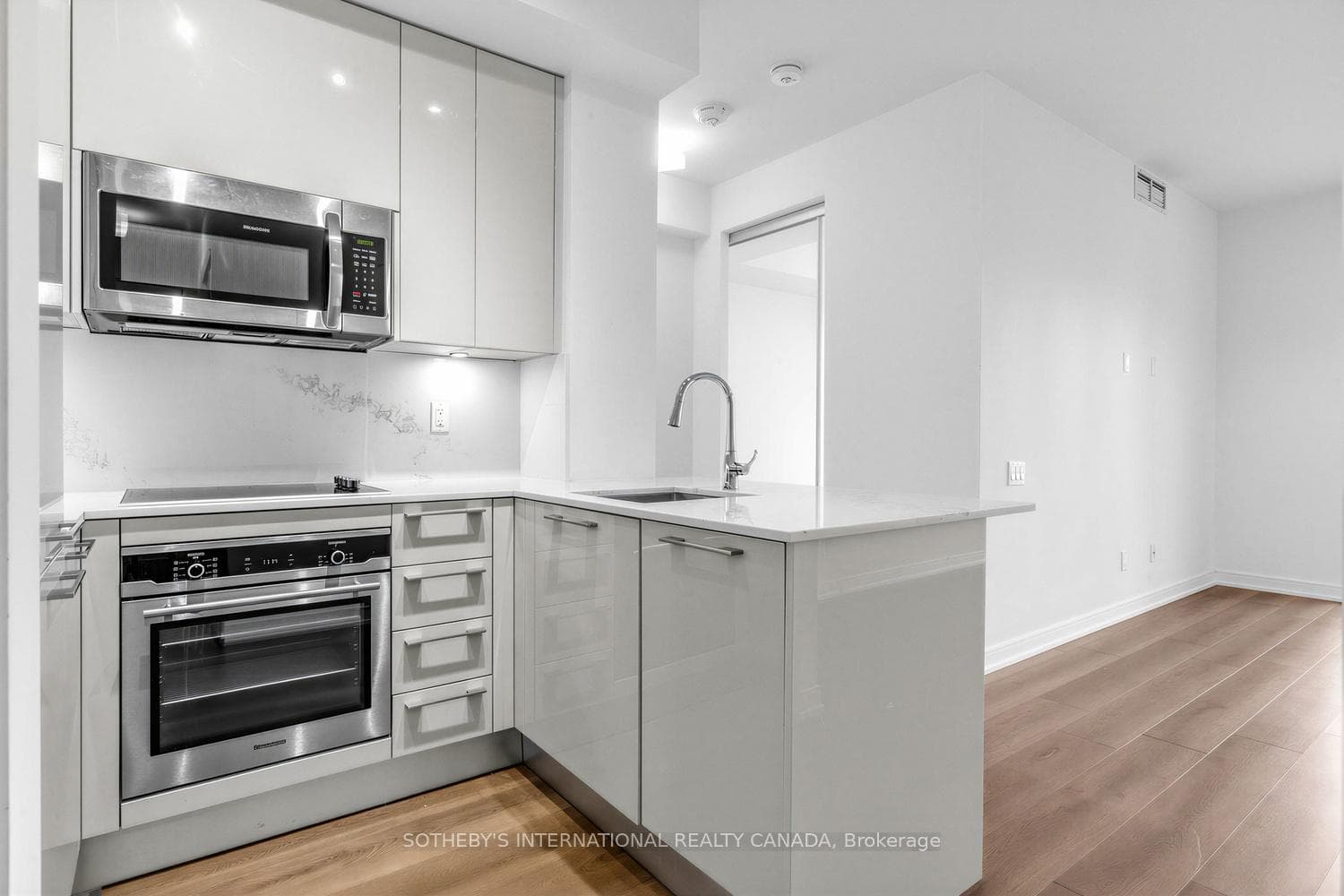 3 Gloucester Street Unit 1806 photo 10