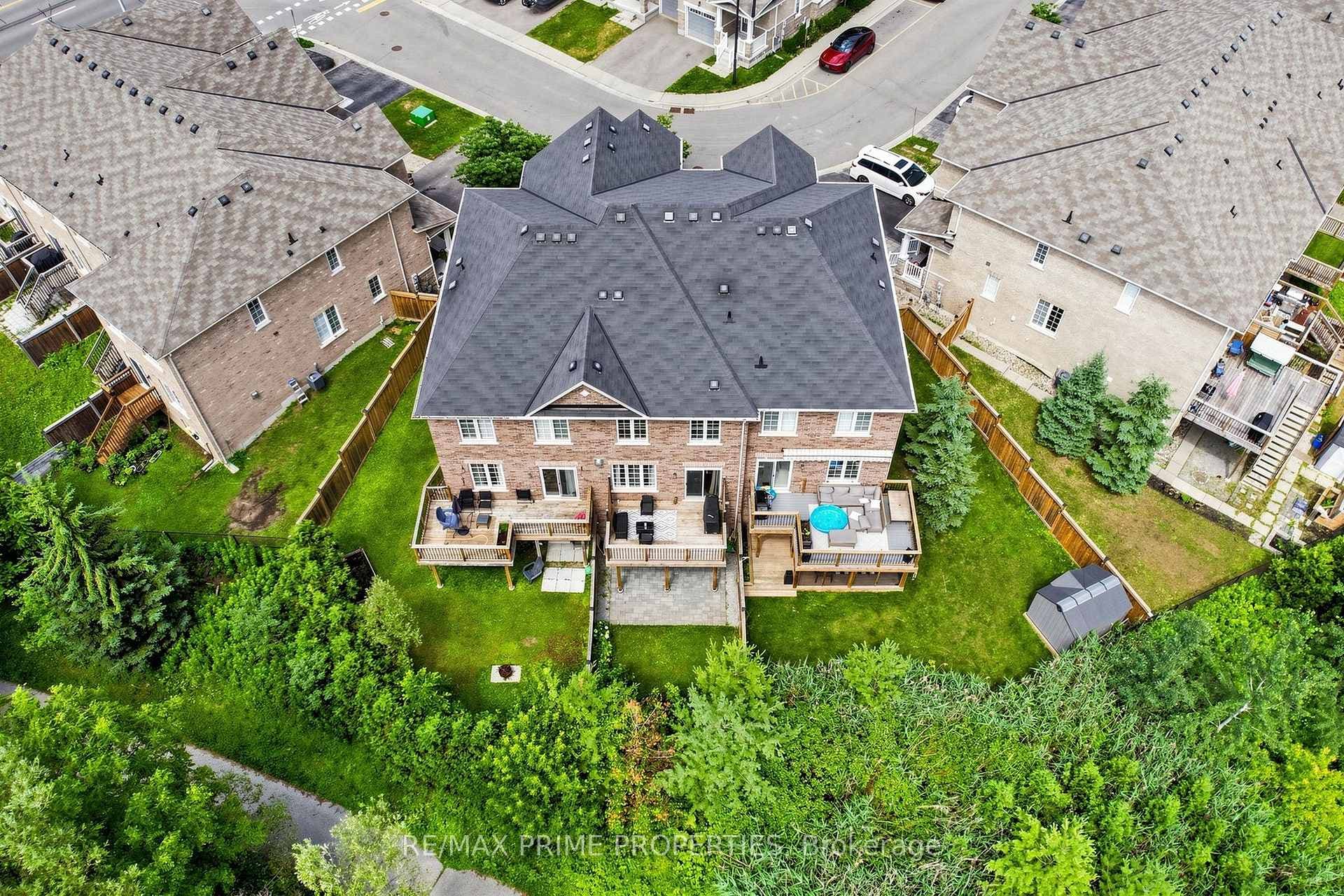 11 Keenlyside Lane photo 39