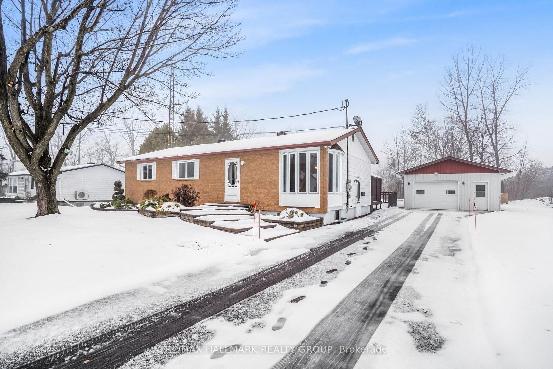 80 Cadieux Street photo 1