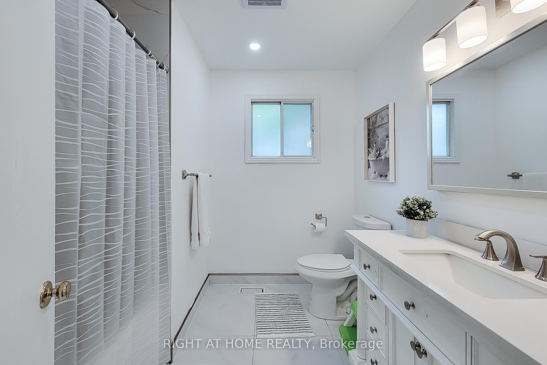 62 HAZEL Street photo 30