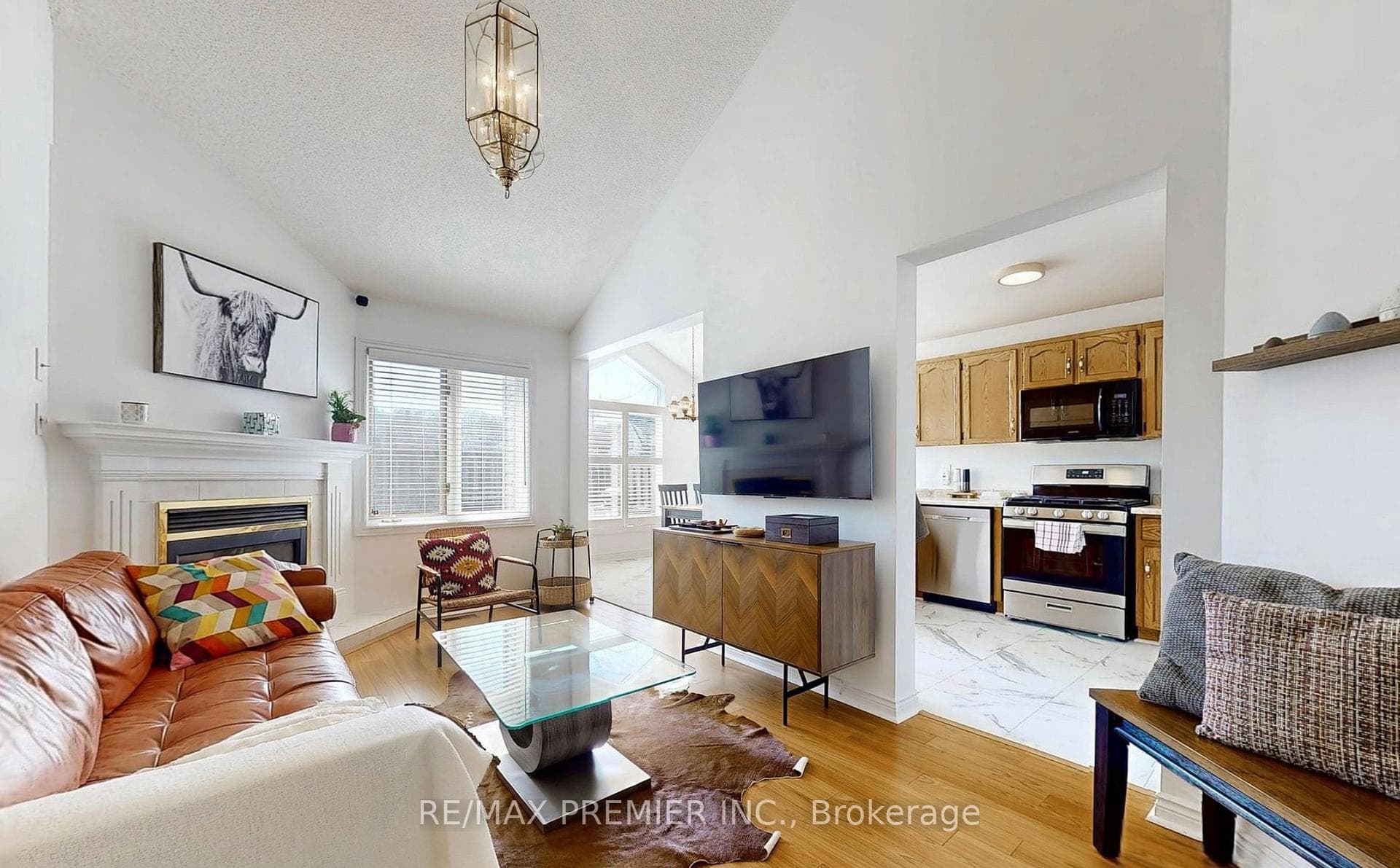 9 Wentworth Drive Unit 13 photo 6