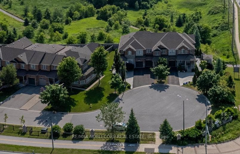 168 Keystar Court photo 2
