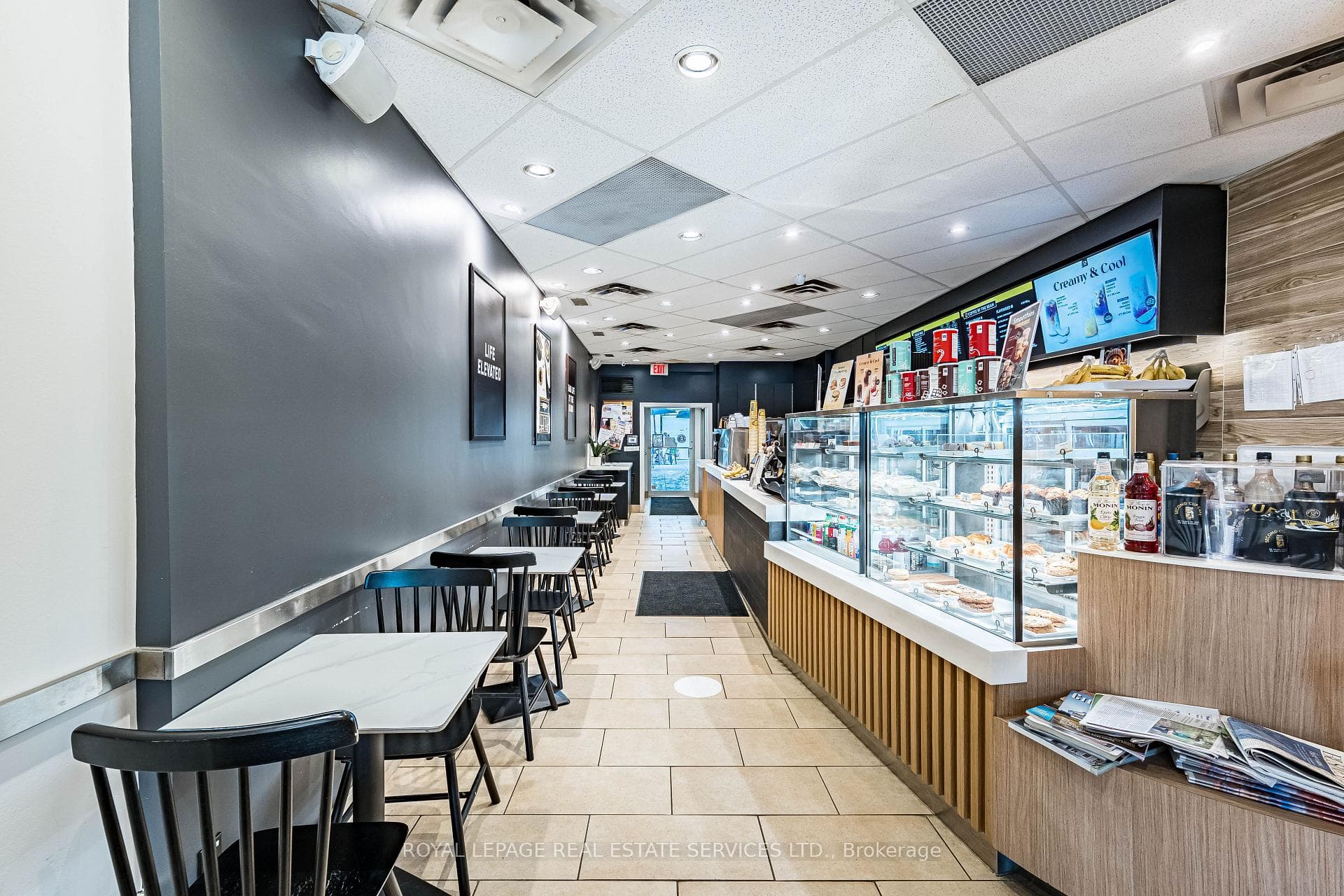 2340 Bloor Street photo 5