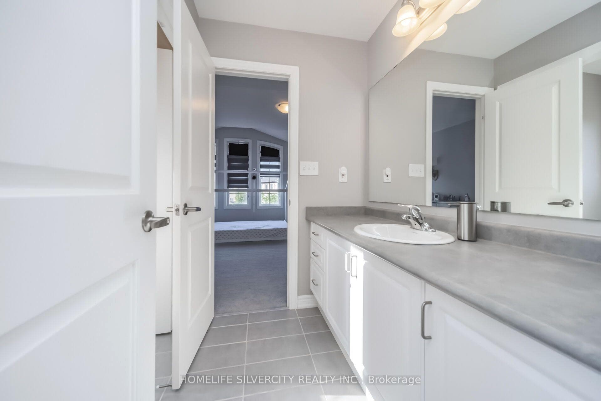 14 Observatory Crescent photo 26