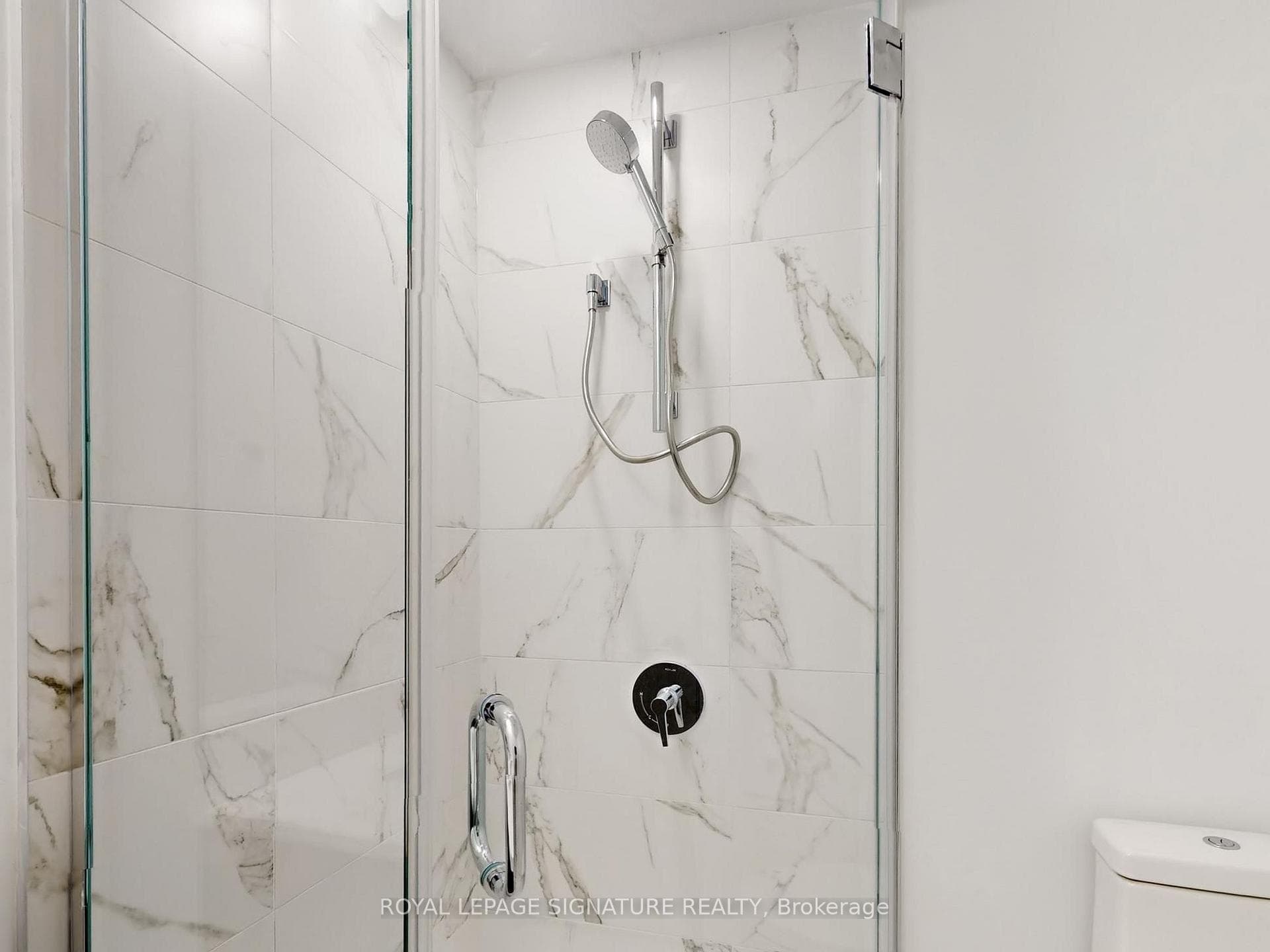 8 Olympic Gdn Drive Unit S608 photo 27