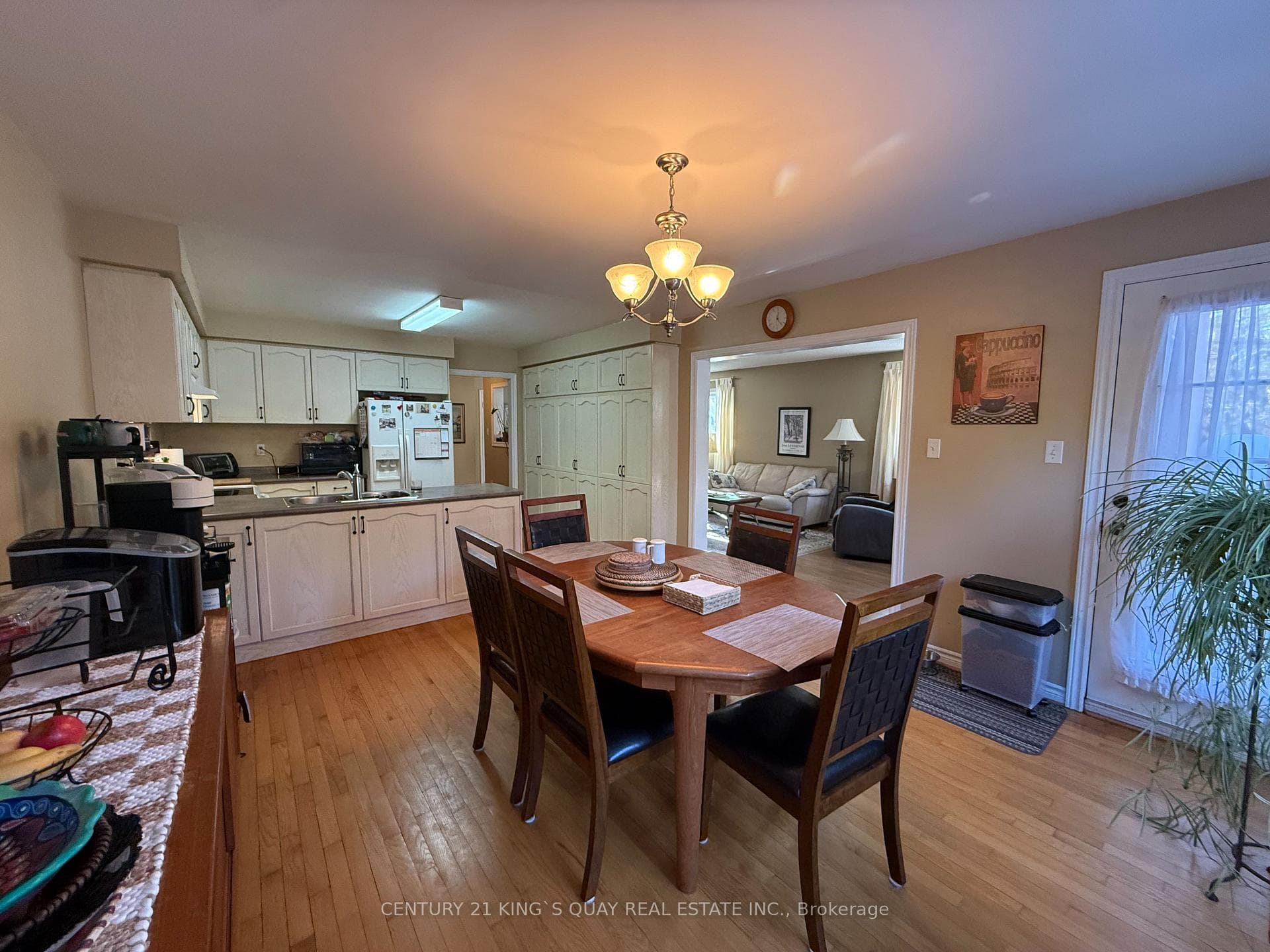 112 Deerglen Terrace photo 9