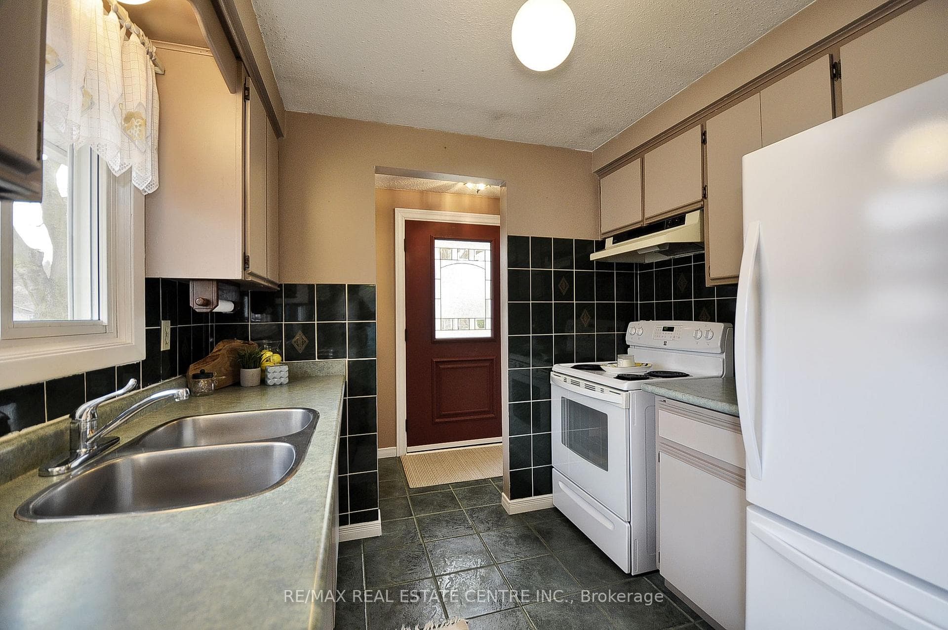 213 Park Avenue photo 10