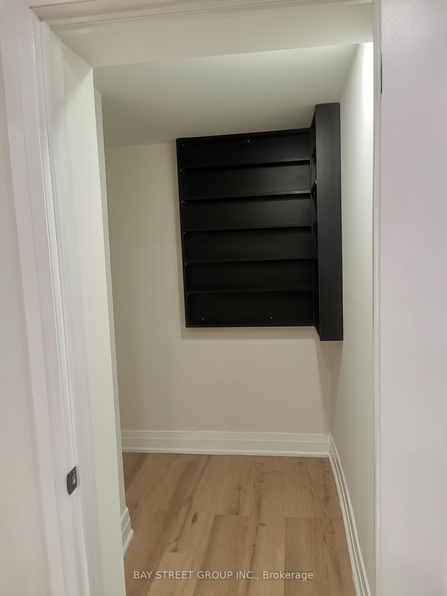 3 Feltham Road Unit Basement photo 24