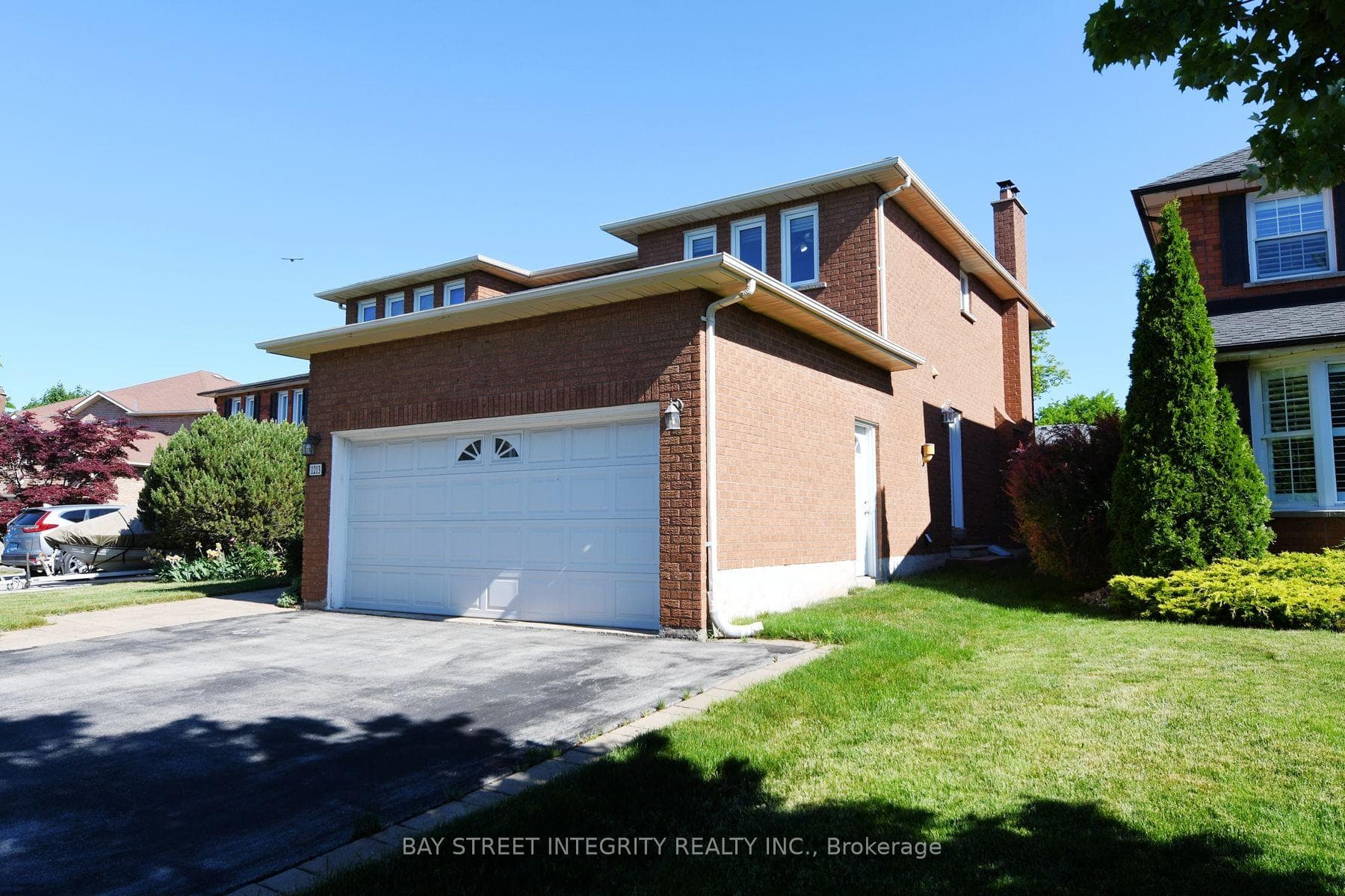 1213 Rosethorne Road photo 2
