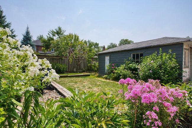 91 Macdonald Avenue photo 40