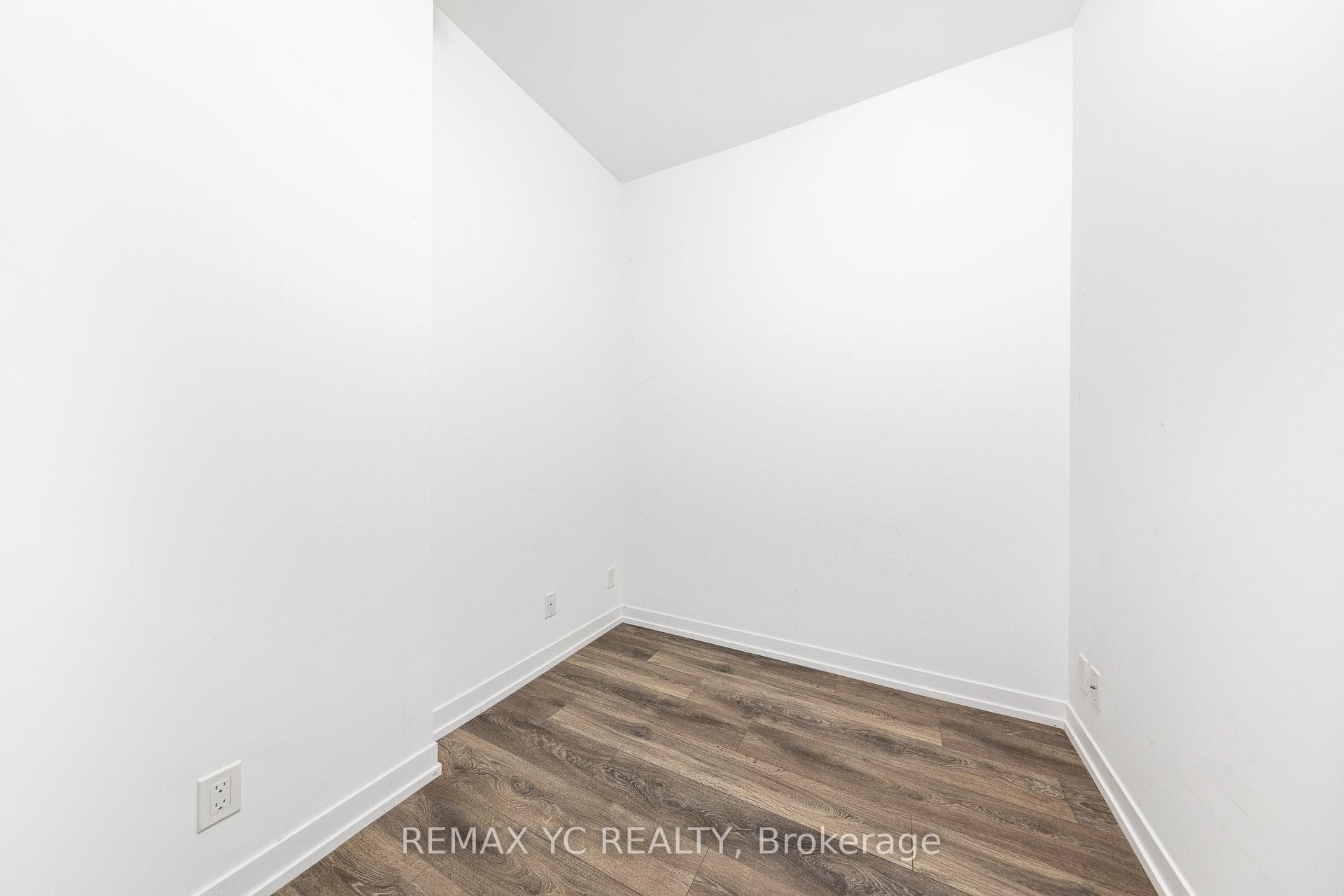 5 Buttermill Avenue Unit 2709 photo 20