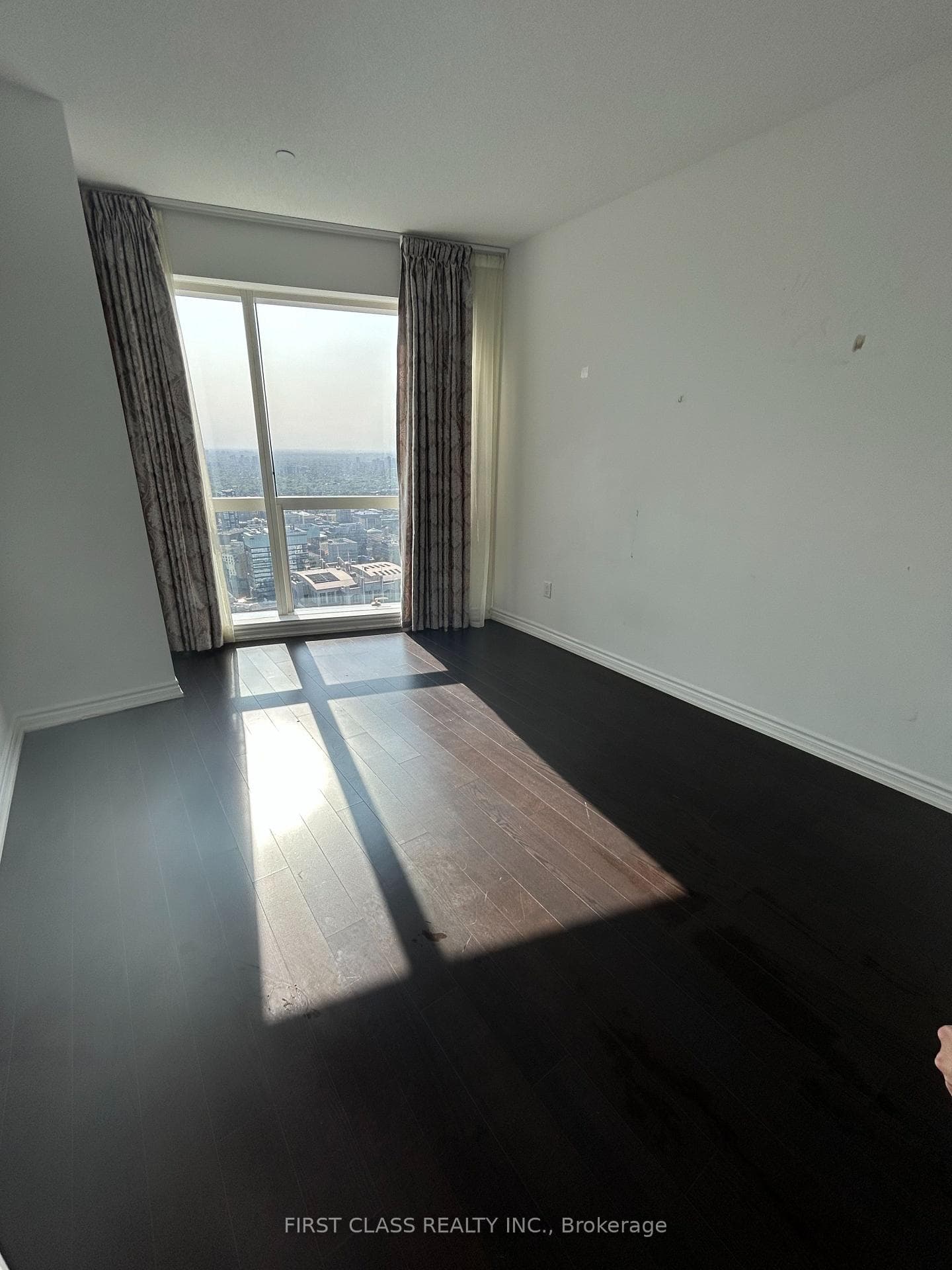 386 Yonge Street Unit 5714 photo 7