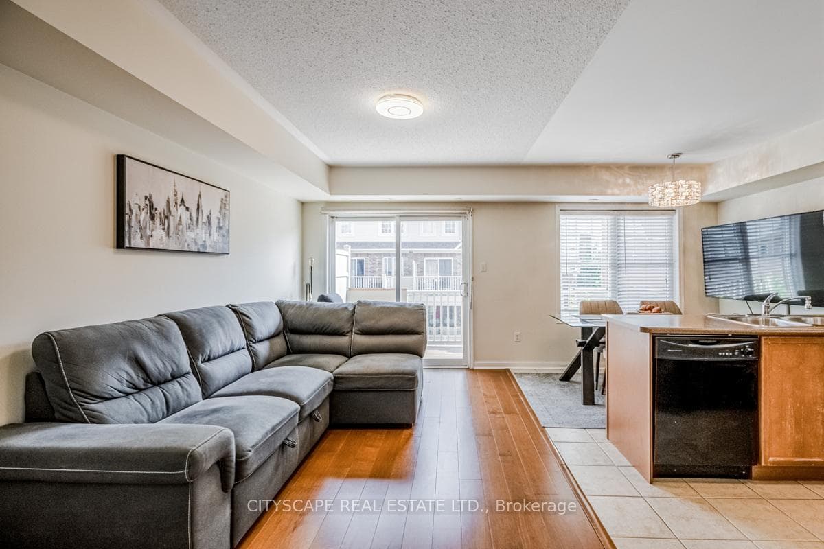 622 Shoreline Drive Unit 2 photo 3