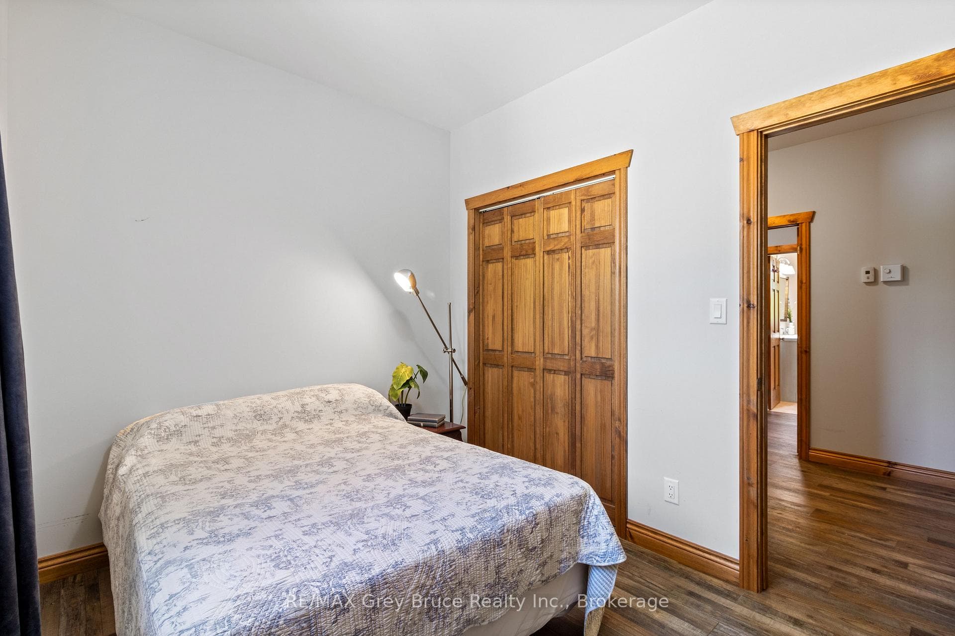 1379 West Road photo 34