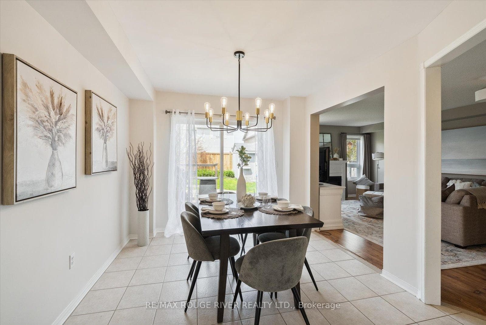 54 Kinross Avenue photo 6