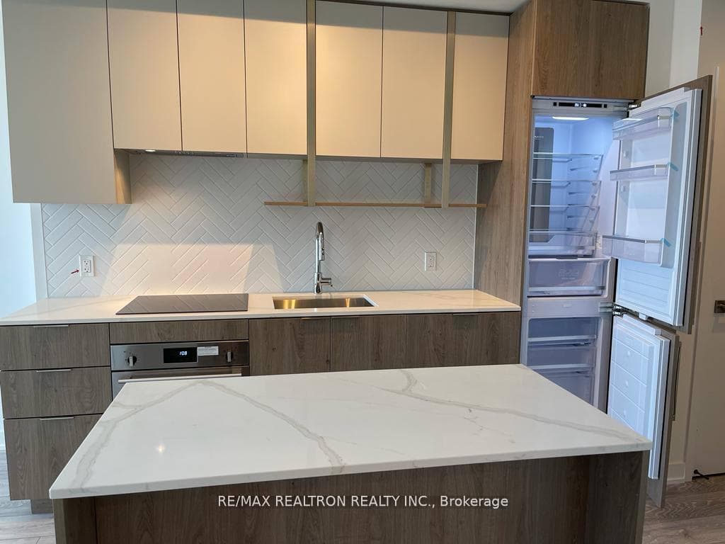 15 Holmes Avenue Unit 1709 photo 4
