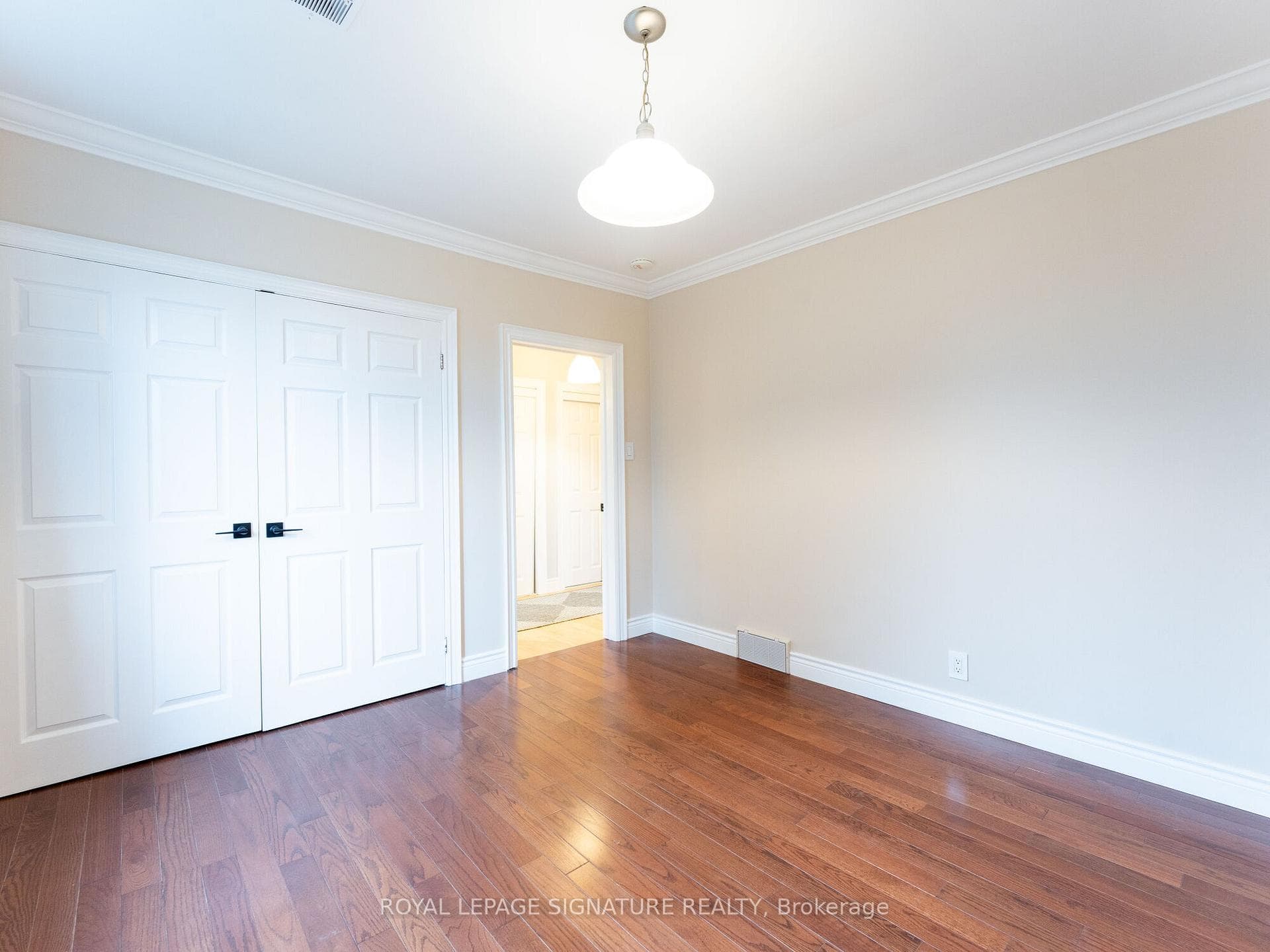40 Mendota Road Unit Upper photo 17