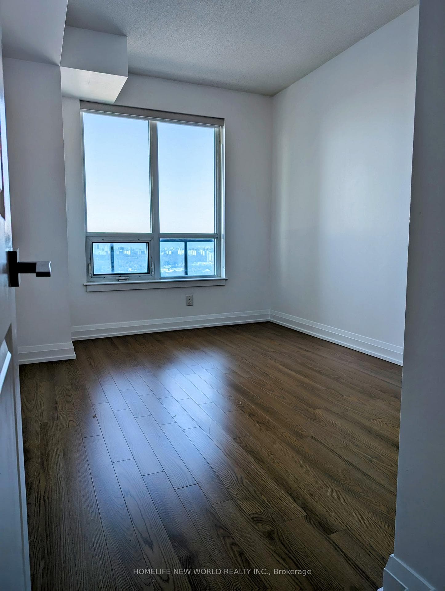 7171 Yonge Street Unit 2011 photo 4