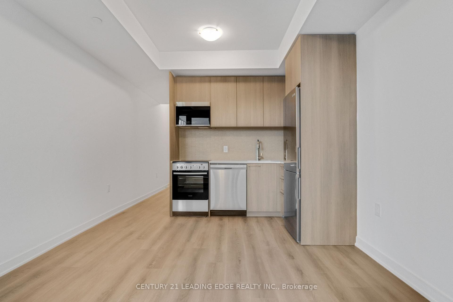 7437 Kingston Road Unit 401B photo 13