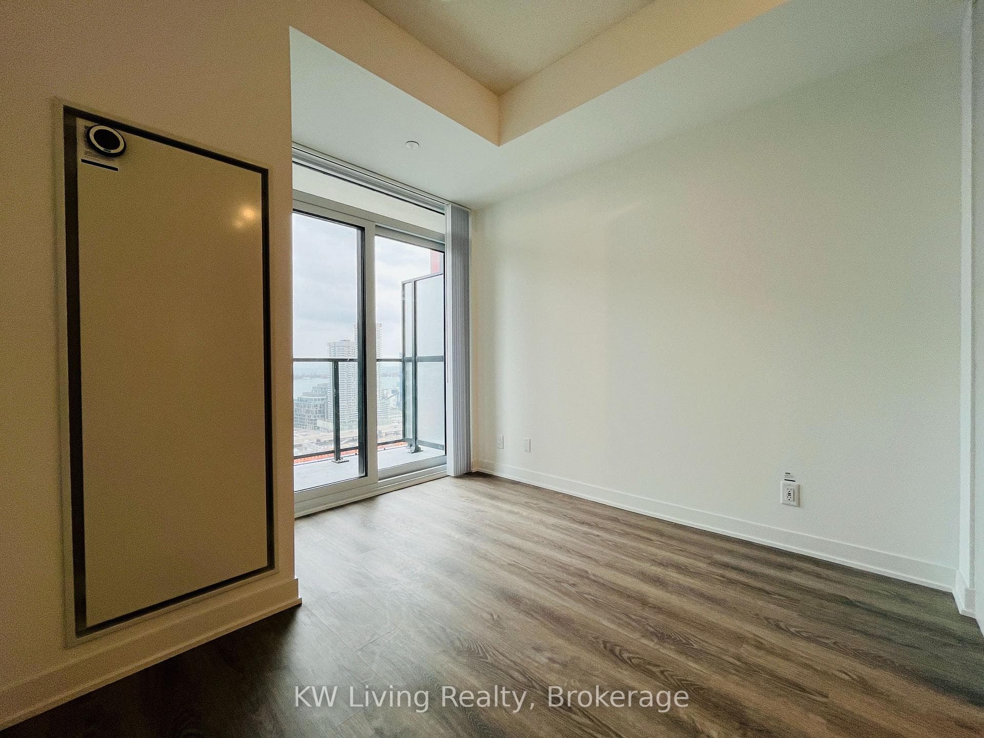 180 Front Street Unit 3509 photo 6