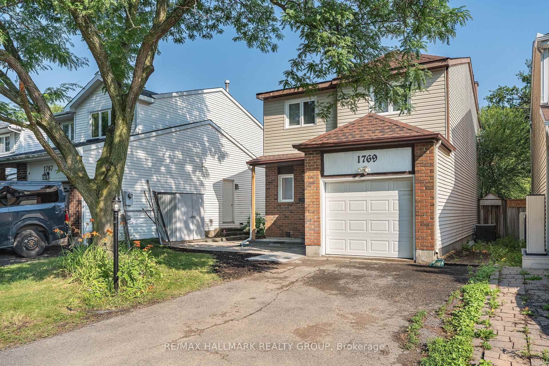 1769 Bromont Way photo 2