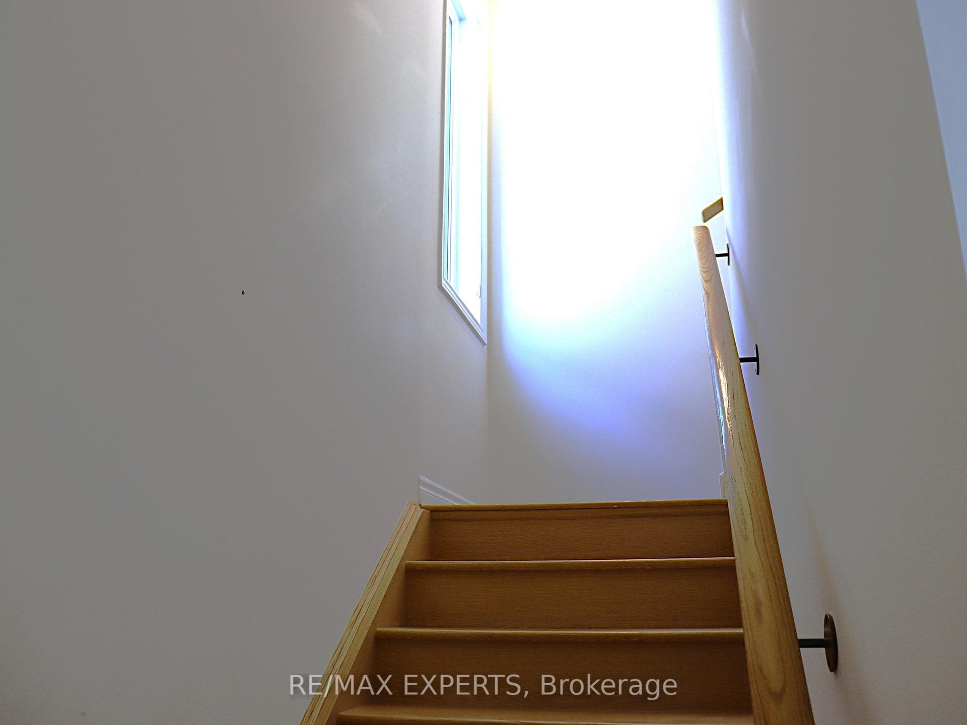 2265 Grainger Loop photo 16