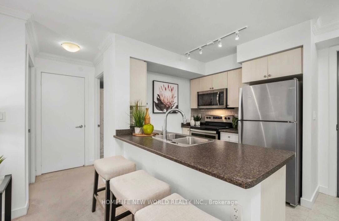 1346 Danforth Road Unit 414 photo 11