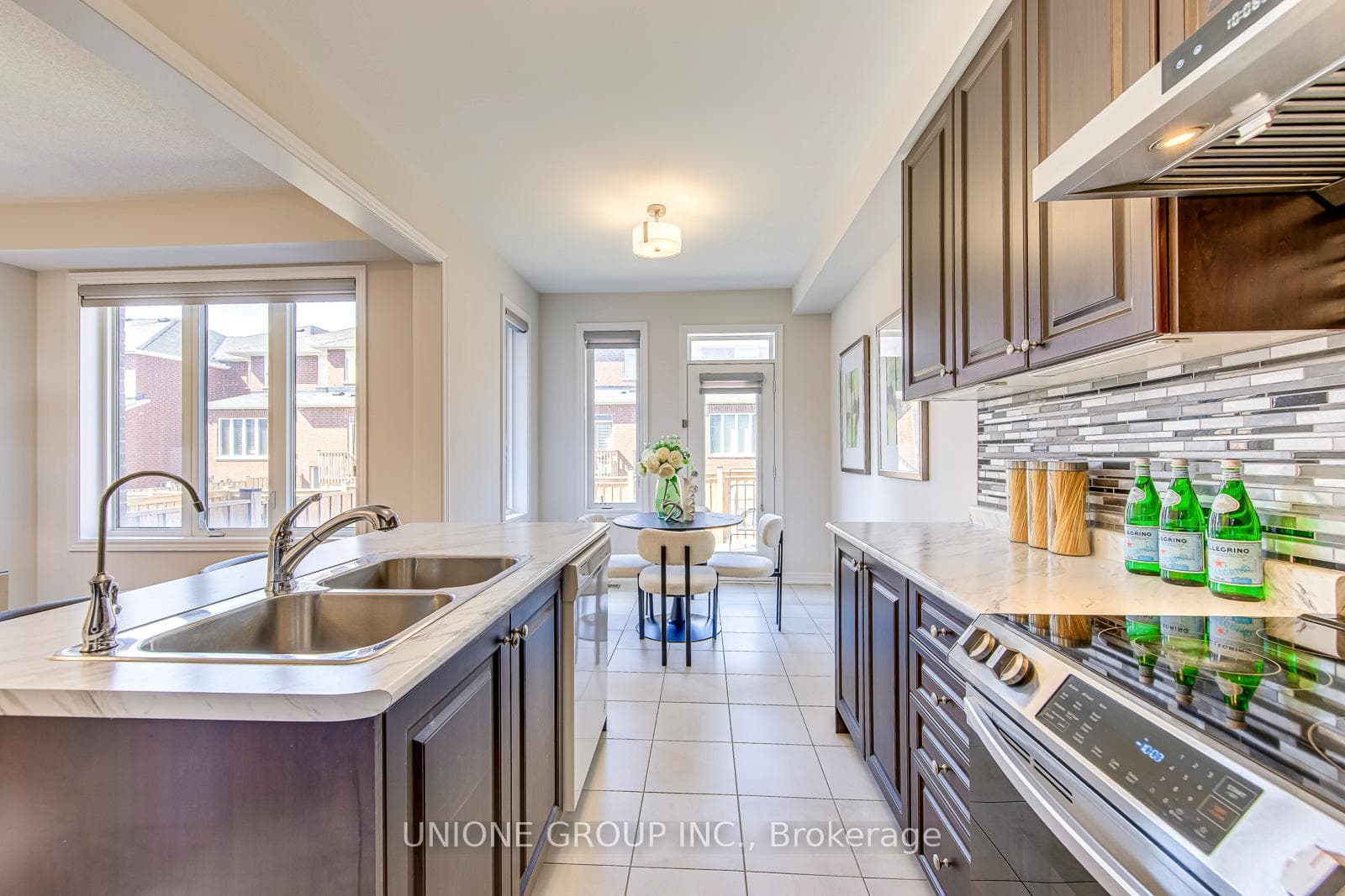 1458 Pratt Heights photo 18