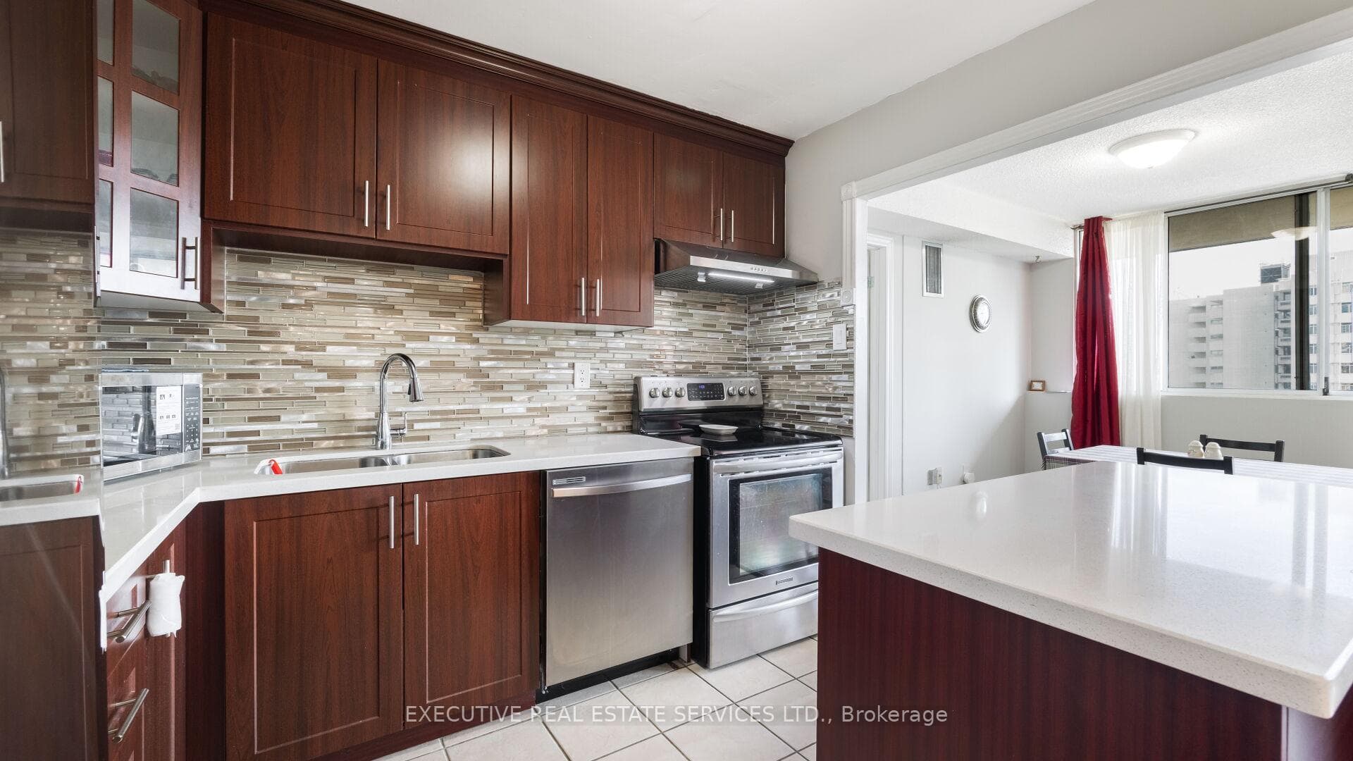 3590 KANEFF Crescent Unit 2002 photo 15