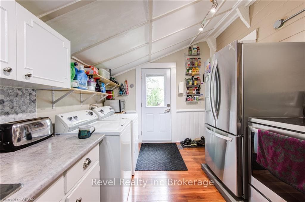 98 WILLIAM Street photo 16