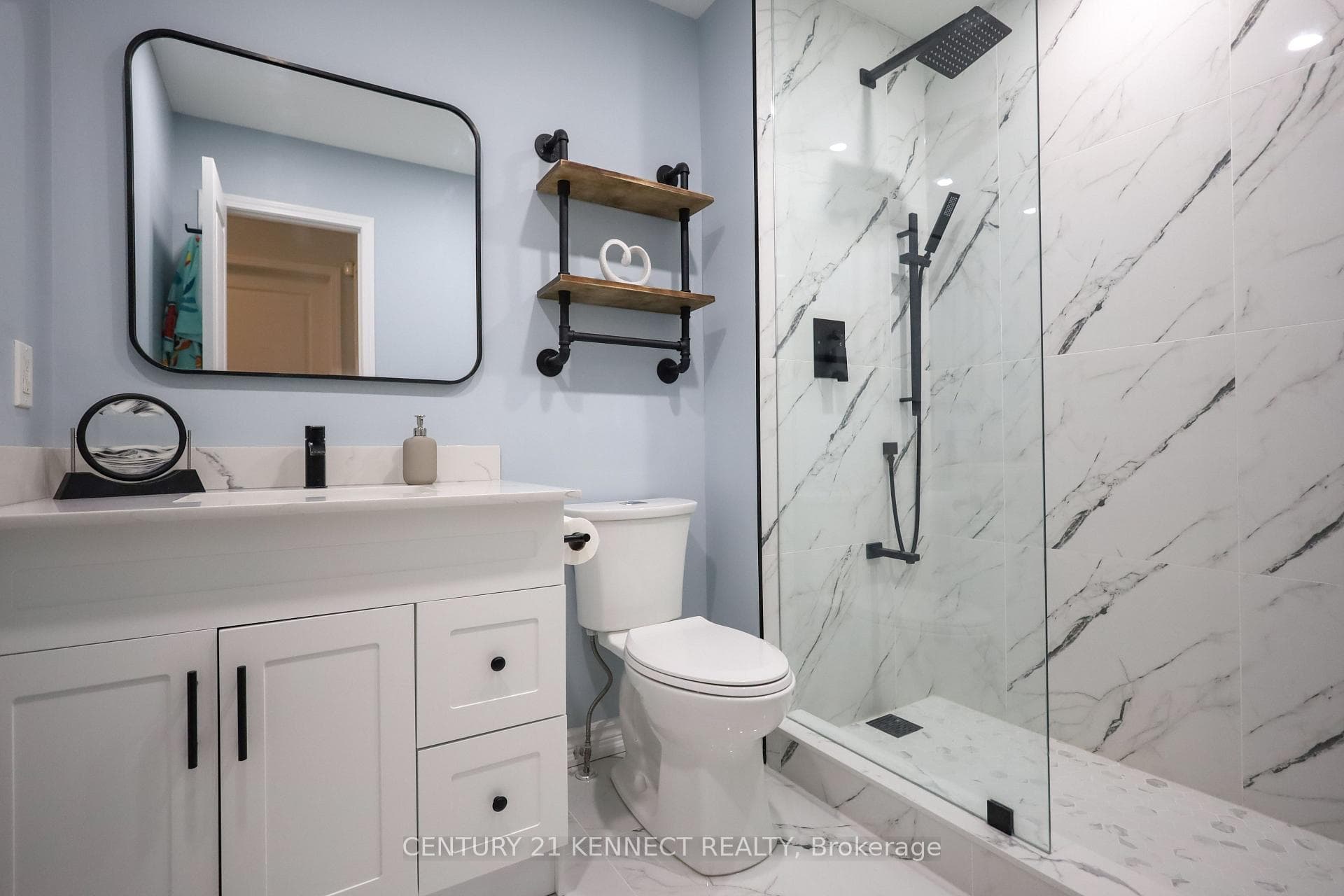 31 Avondale Avenue Unit 413 photo 14
