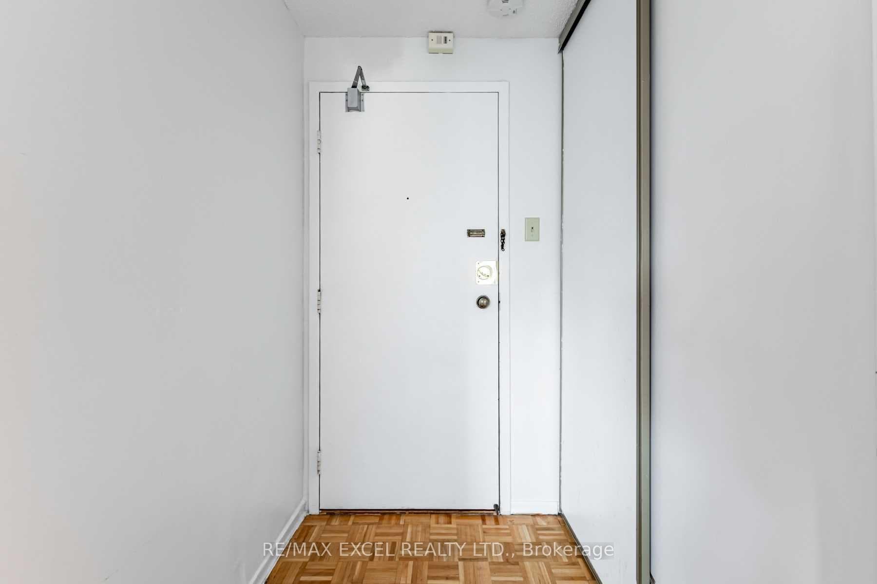 120 St Patrick Street Unit Ph1411 photo 3
