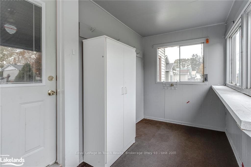 808 QUEBEC Street photo 17