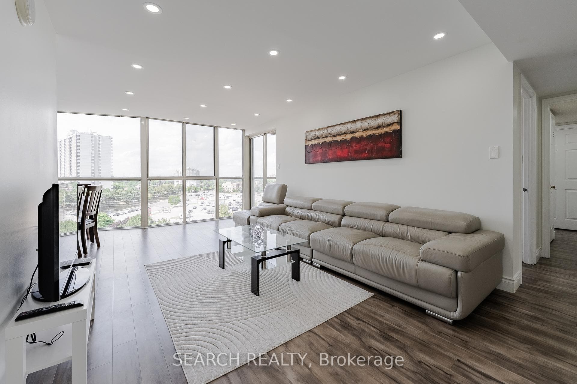 1360 Rathburn Road Unit 906 photo 5