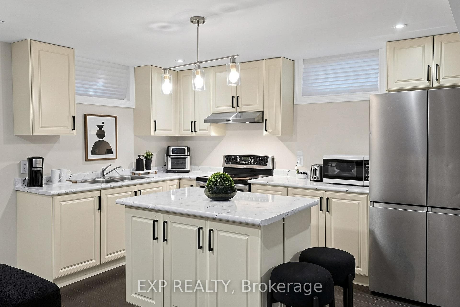 1865 Woodview Avenue Unit Bsmt photo 12