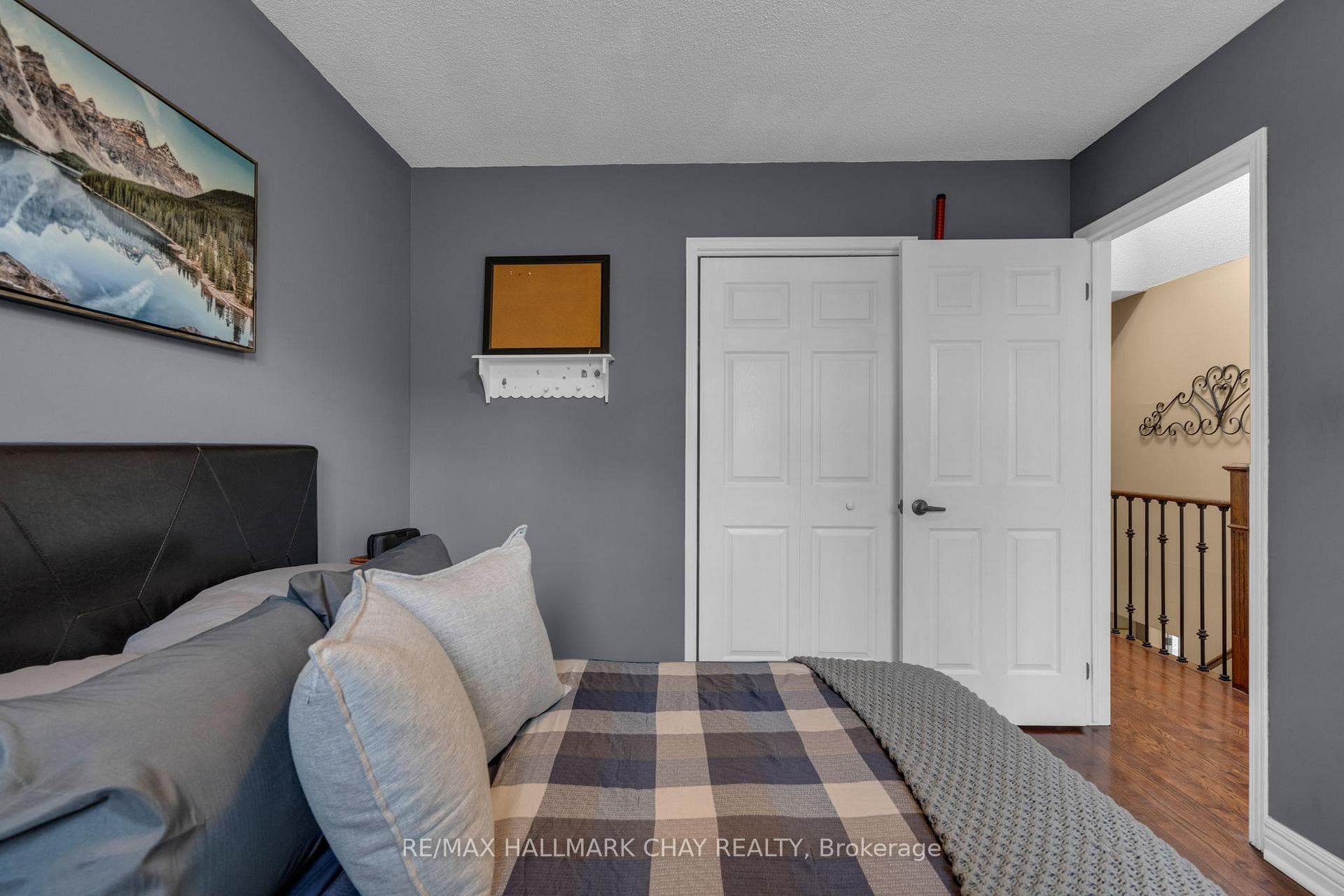 34 Crompton Drive photo 19