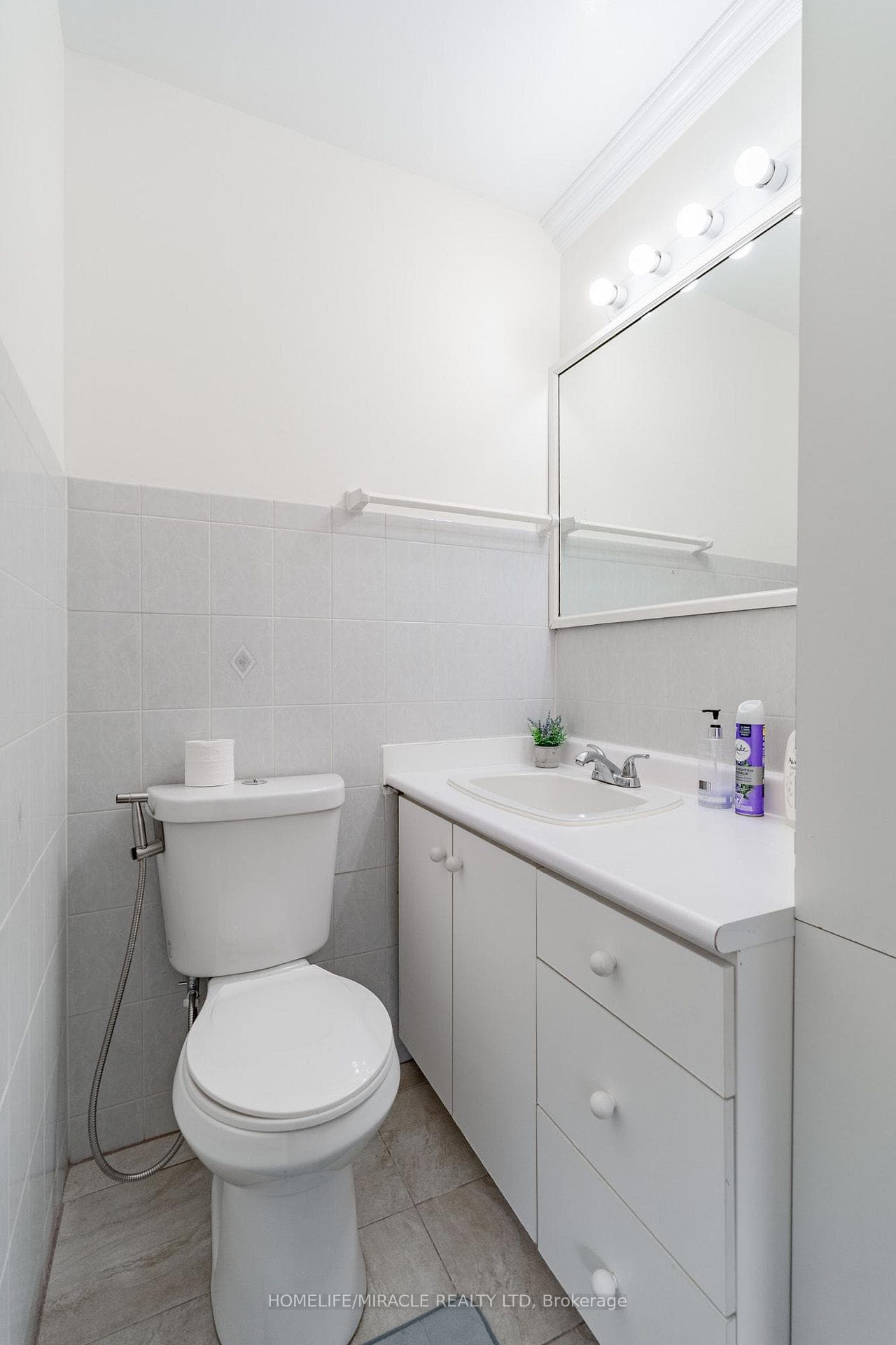 3025 Queen Frederica Drive Unit 807 photo 30