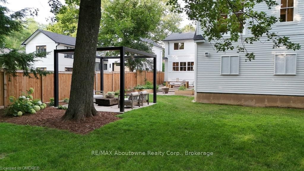 196 CENTRAL Drive photo 38